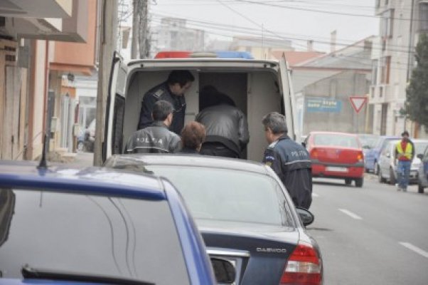 Hoţi prinşi la Negru Vodă: vindeau bunurile furate